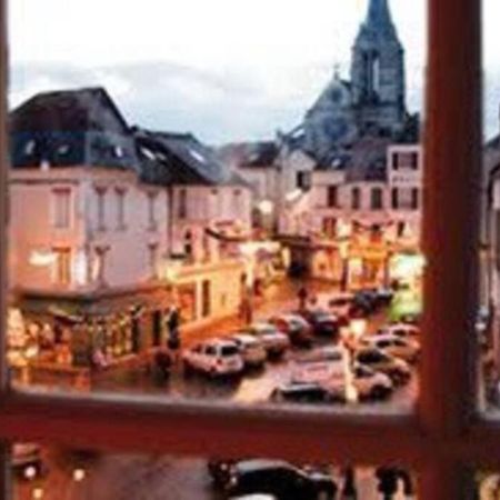 Petite Maison De Ville Au Calme บรี-กงต์-โรแบร์ ภายนอก รูปภาพ
