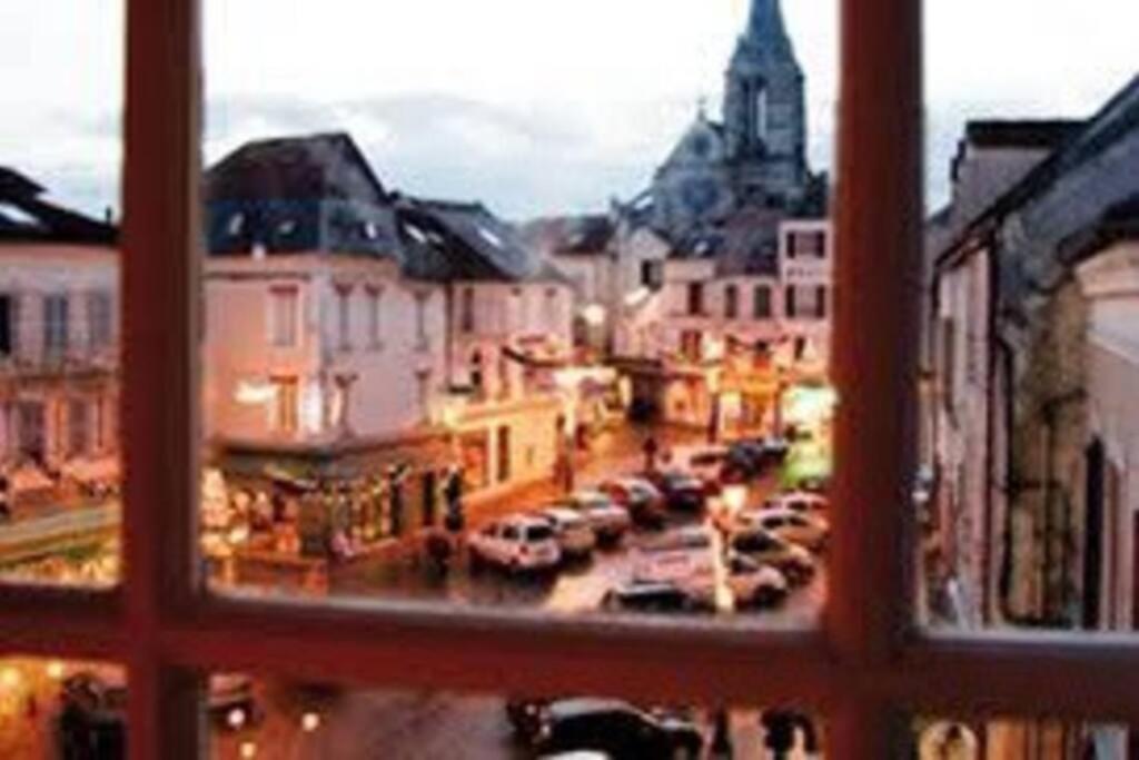 Petite Maison De Ville Au Calme บรี-กงต์-โรแบร์ ภายนอก รูปภาพ