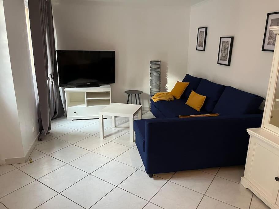 Petite Maison De Ville Au Calme บรี-กงต์-โรแบร์ ภายนอก รูปภาพ